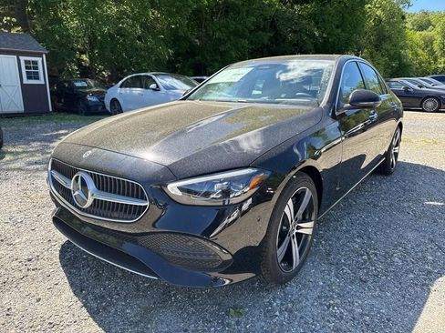 Used 2025 Mercedes-Benz C 300 4MATIC Sedan image 2