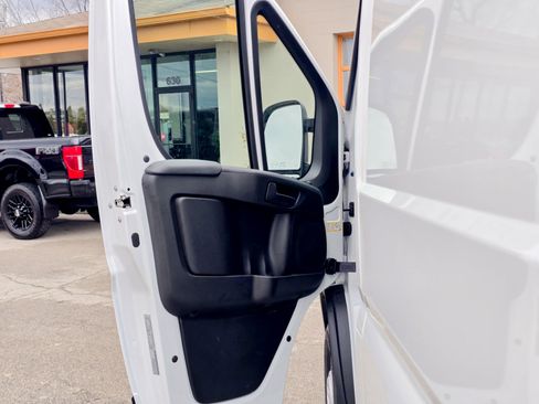 Used 2024 RAM ProMaster 3500 w/ Convenience Group FWD image 16