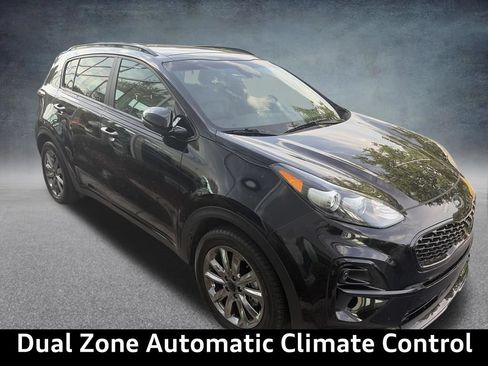 Used 2022 Kia Sportage Nightfall Edition w/ Nightfall Fwd Premium Package image 9