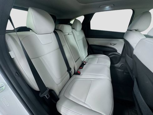 Used 2025 Hyundai Tucson Limited FWD image 30
