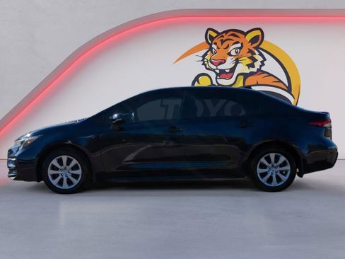 Used 2024 Toyota Corolla XSE image 8