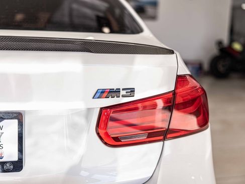 Used 2018 BMW M3 image 13
