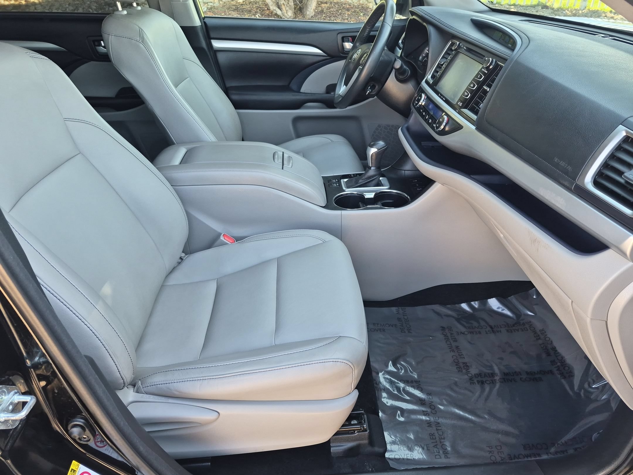 Used 2016 Toyota Highlander XLE AWD/4WD image 32