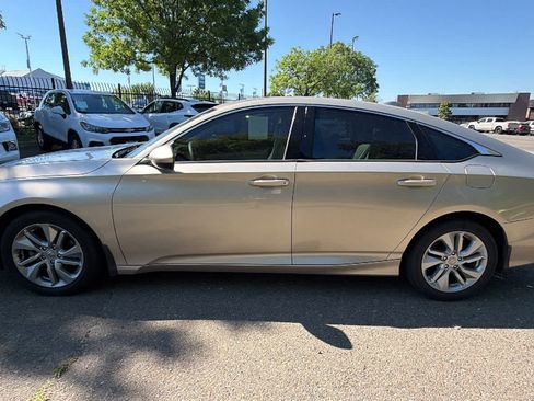 Used 2019 Honda Accord LX image 8