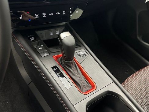 New 2026 Nissan Kicks SR w/ Cold Weather Package image 12