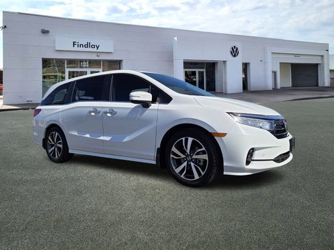 Used 2023 Honda Odyssey Touring image 2