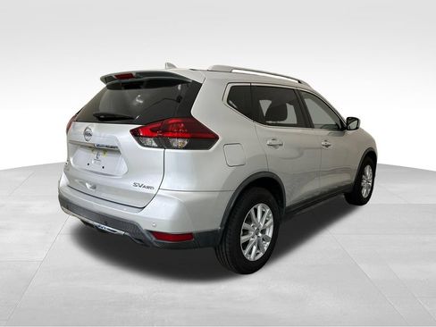 Used 2019 Nissan Rogue SV AWD/4WD image 5