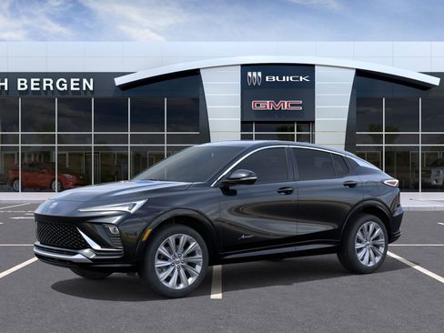 New 2026 Buick Envista Avenir image 2