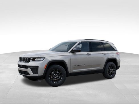 New 2026 Jeep Grand Cherokee Altitude image 2