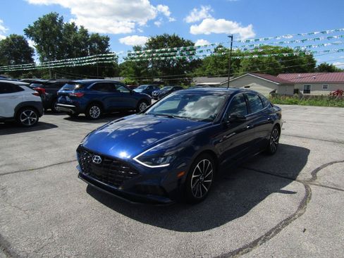 Used 2020 Hyundai Sonata SEL Plus w/ Tech Package FWD image 3