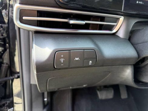 Used 2023 Hyundai Elantra Limited w/ Cargo Package FWD image 18