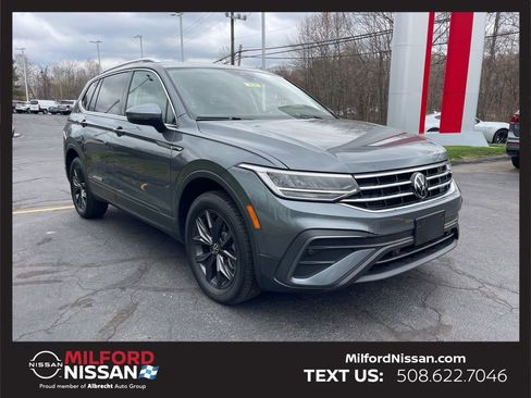 Used 2024 Volkswagen Tiguan SE AWD/4WD image 7
