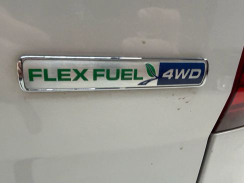 Used 2015 Ford Explorer XLT w/ Equipment Group 201A image 15