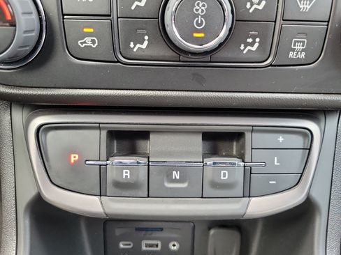 Used 2024 GMC Terrain AT4 w/ Tech Package AWD/4WD image 24