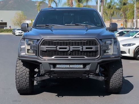 Used 2018 Ford F150 Raptor w/ Equipment Group 802A Luxury AWD/4WD image 3