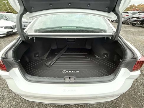 Used 2021 Lexus ES 300h w/ Premium Package image 26
