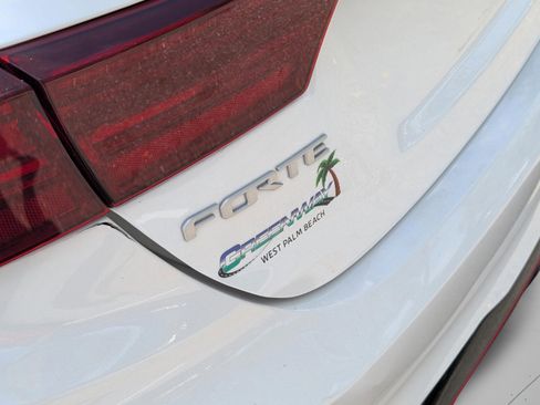 Used 2024 Kia Forte GT FWD image 30