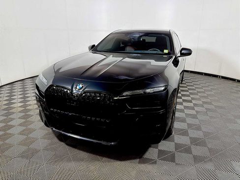Used 2023 BMW 760i xDrive AWD/4WD image 3