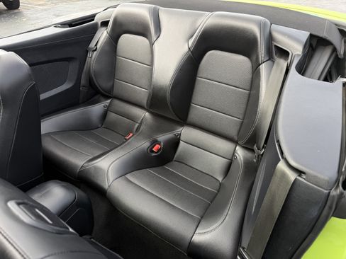 Used 2020 Ford Mustang Premium image 33