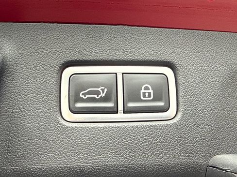 Used 2023 Kia Sorento SX Prestige image 19