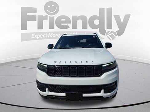 Used 2025 Jeep Wagoneer Series II w/ Premium Group I AWD/4WD image 2