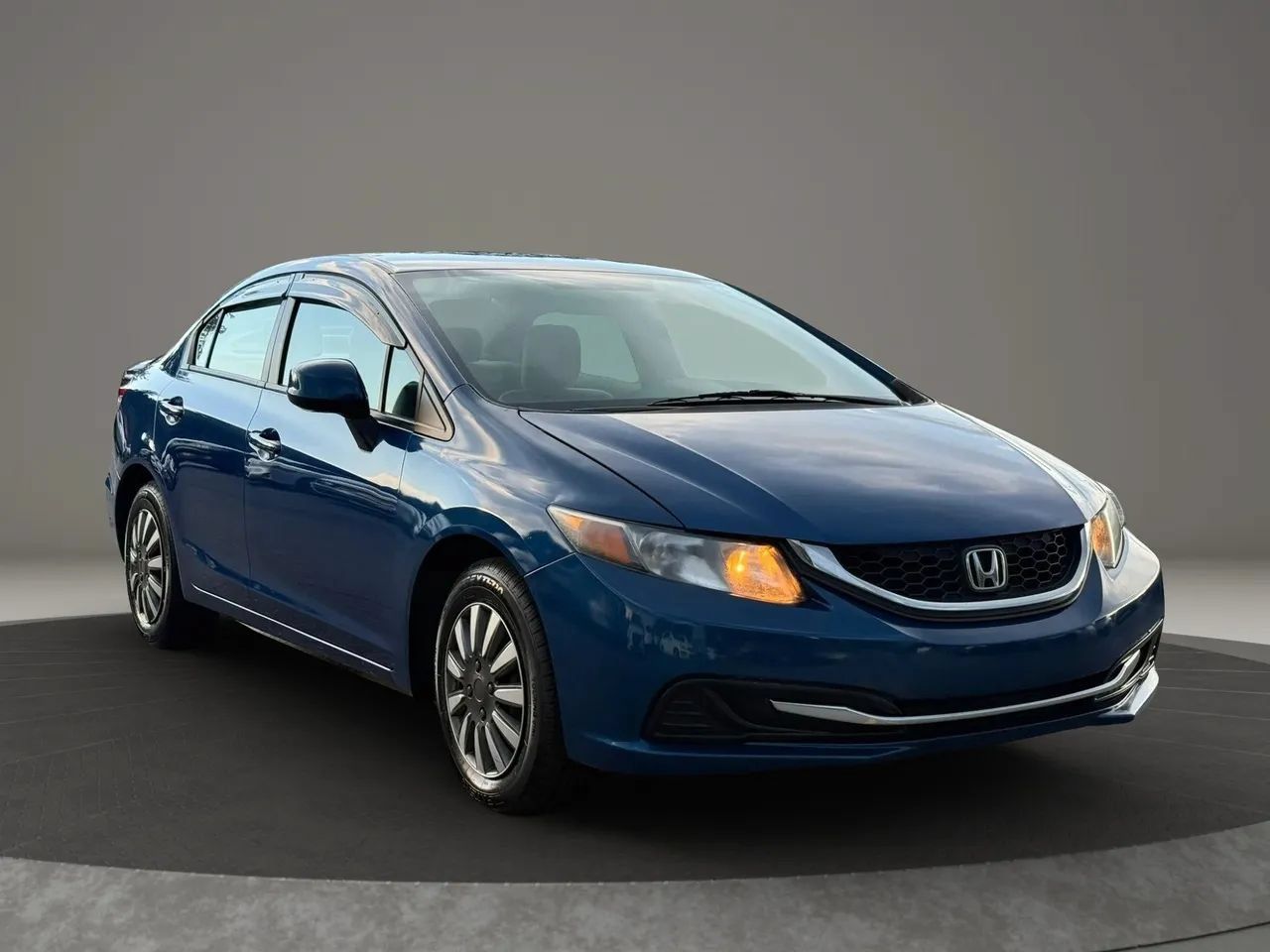 Used 2013 Honda Civic LX image 3