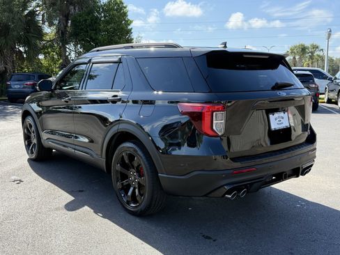 Certified 2023 Ford Explorer ST w/ Equipment Group 401A AWD/4WD image 7