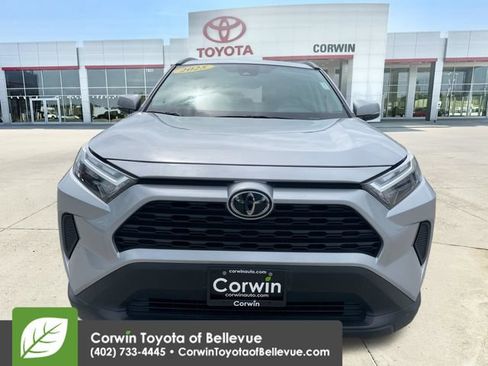 Used 2025 Toyota RAV4 XLE AWD/4WD image 8
