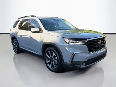 Used 2025 Honda Pilot Touring