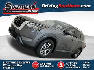 Used 2023 Nissan Pathfinder SL AWD/4WD 360° Tour