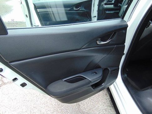 Used 2017 Honda Civic Sport image 26