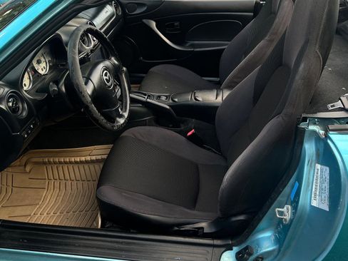 Used 2002 MAZDA MX-5 Miata LS image 9