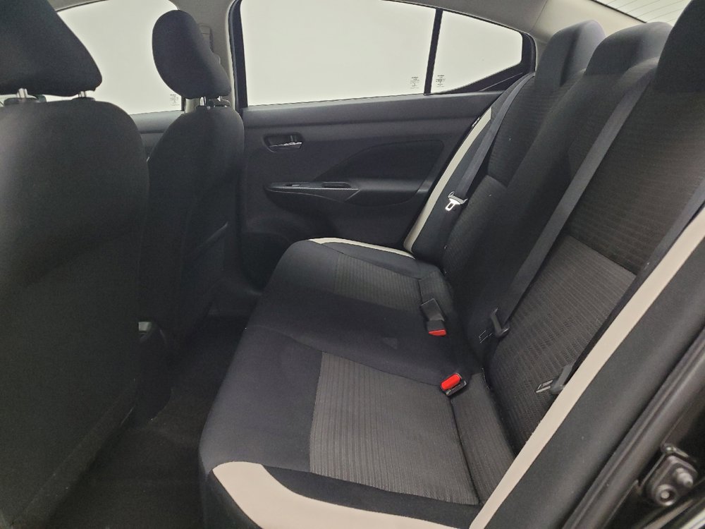 Used 2021 Nissan Versa SV FWD image 18