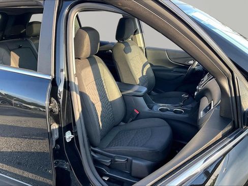 Used 2021 Chevrolet Equinox LT FWD image 32