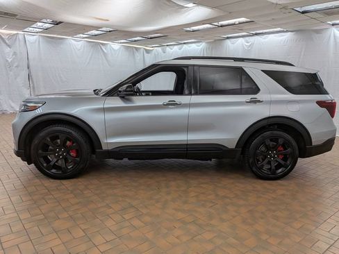 Certified 2022 Ford Explorer ST w/ Equipment Group 401A AWD/4WD image 4