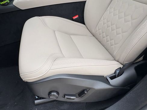 New 2026 Volvo XC90 B6 Plus w/ Protection Package Premier AWD/4WD image 19