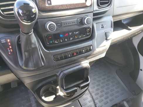 Used 2025 RAM ProMaster 2500 w/ Convenience Group FWD image 26