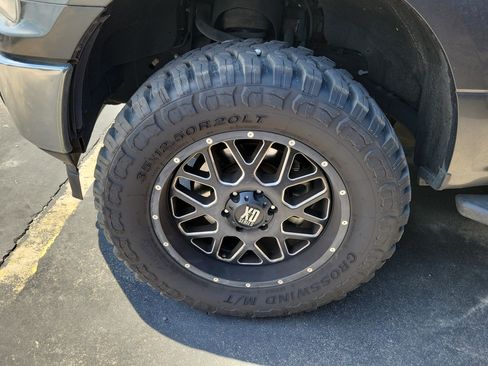 Used 2019 Ford F150 XLT w/ Equipment Group 302A Luxury AWD/4WD image 5