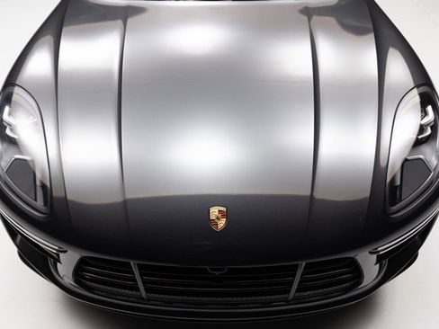 Used 2021 Porsche Macan Turbo w/ Premium Package Plus (PF0) image 31