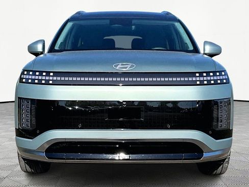 Used 2026 Hyundai Ioniq 9 Calligraphy AWD/4WD image 3