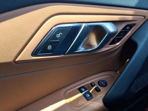 Used 2022 BMW Z4 sDrive30i w/ Convenience Package RWD image 24