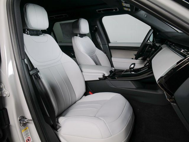 New 2026 Land Rover Range Rover Sport SE AWD/4WD image 3