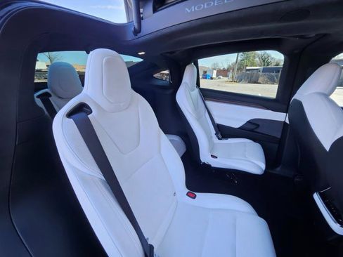 Used 2023 Tesla Model X image 69