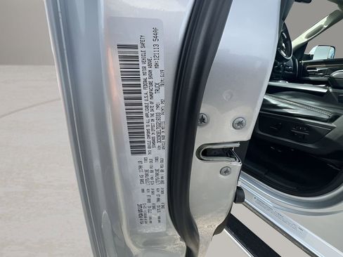 Used 2016 RAM 3500 Laramie image 33