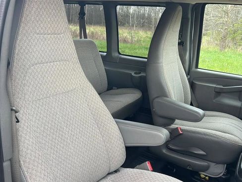 Used 2018 Chevrolet Express 3500 LT w/ LT Preferred Equipment Group image 48