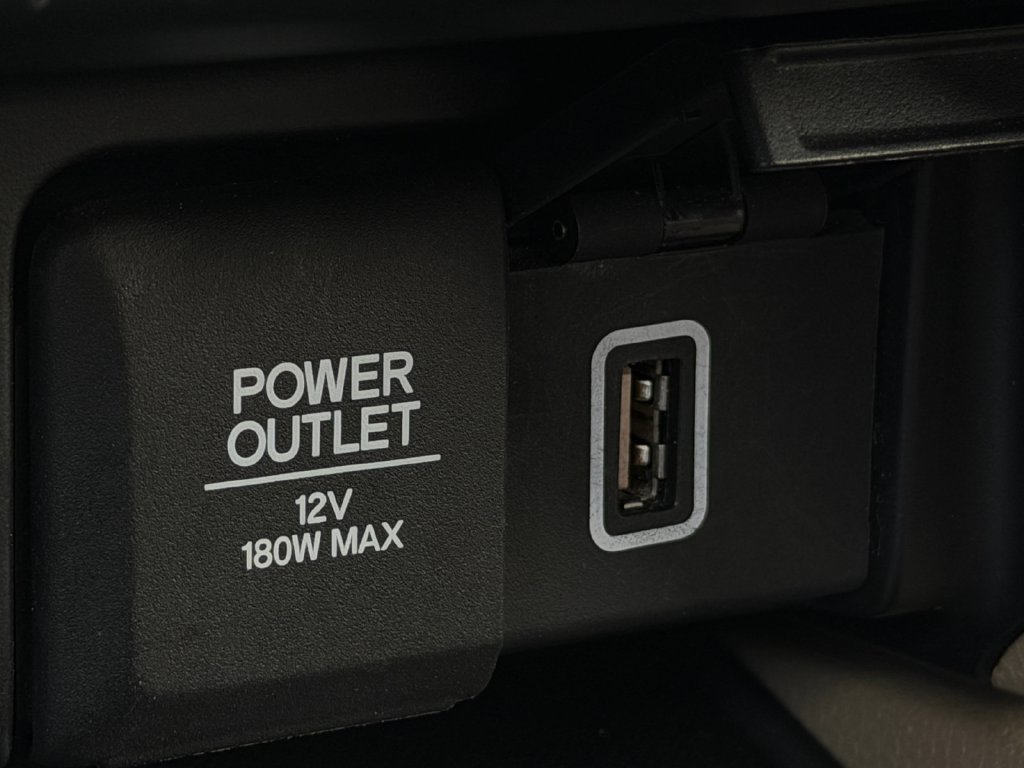 Used 2022 Honda Pilot Touring image 14