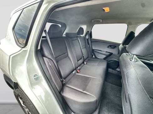 Used 2023 Nissan Rogue S AWD/4WD image 15