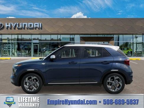 New 2026 Hyundai Venue SEL image 3