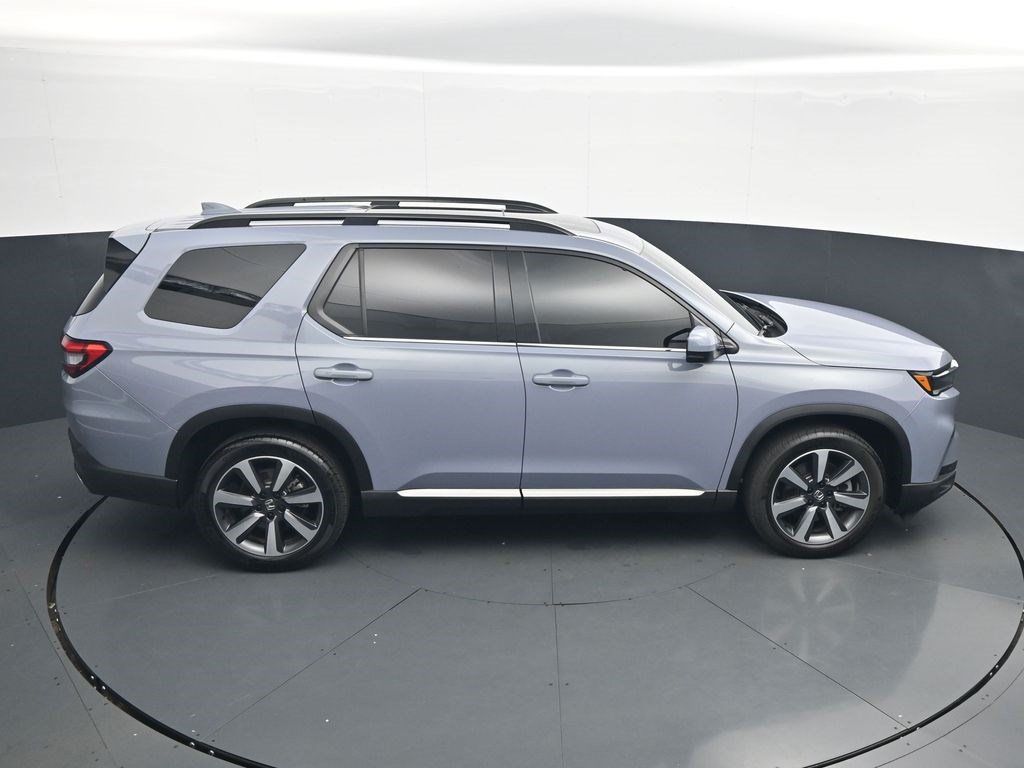 Used 2025 Honda Pilot Touring image 38