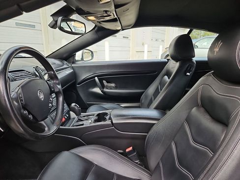 Used 2012 Maserati GranTurismo Sport RWD image 22